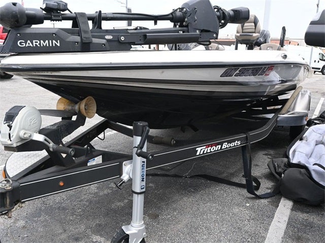 2017 Triton Bass Boat 21 FT