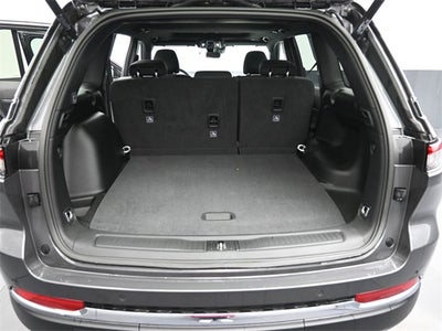 2026 Jeep Grand Cherokee Laredo