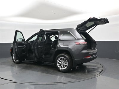 2026 Jeep Grand Cherokee Laredo