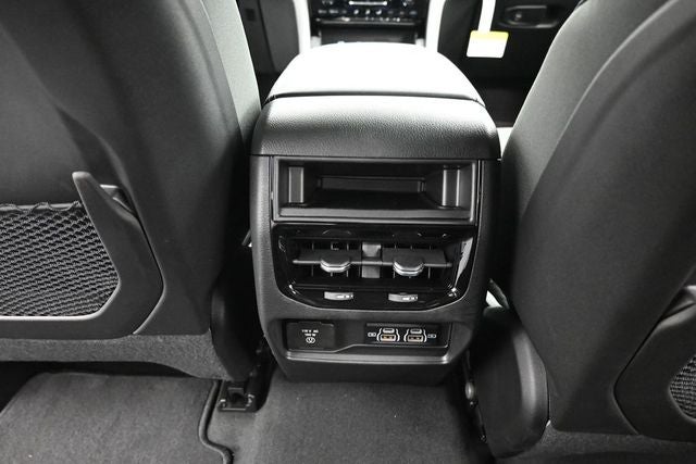 2026 Jeep Grand Cherokee Laredo X
