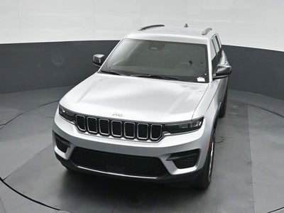2026 Jeep Grand Cherokee Laredo