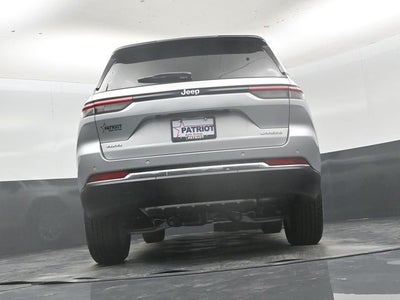 2026 Jeep Grand Cherokee Laredo