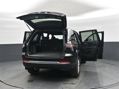 2026 Jeep Grand Cherokee Laredo