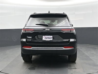 2026 Jeep Grand Cherokee Laredo