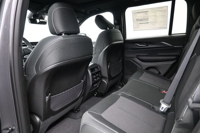 2026 Jeep Grand Cherokee Laredo X