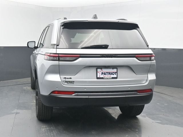 2026 Jeep Grand Cherokee Altitude