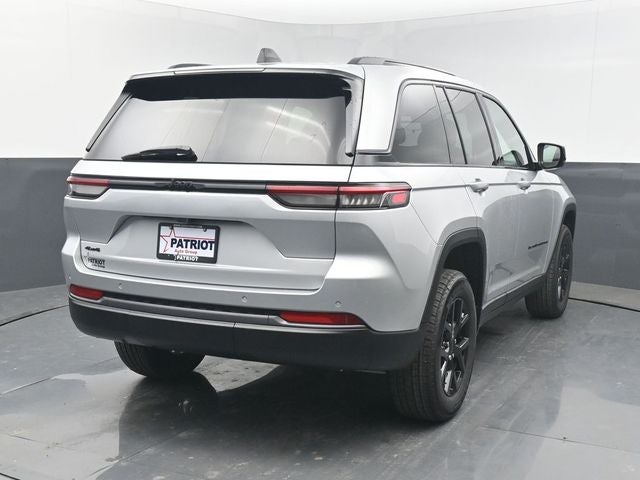 2026 Jeep Grand Cherokee Altitude