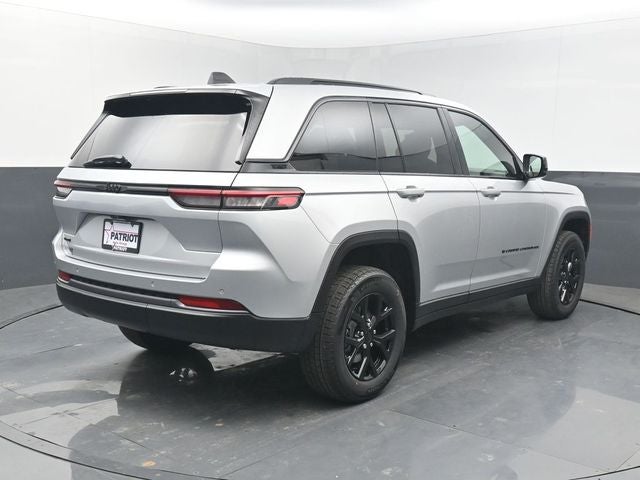 2026 Jeep Grand Cherokee Altitude