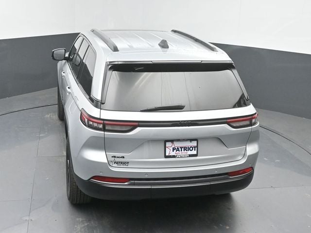2026 Jeep Grand Cherokee Altitude