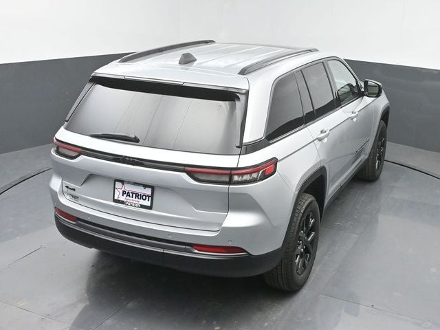 2026 Jeep Grand Cherokee Altitude