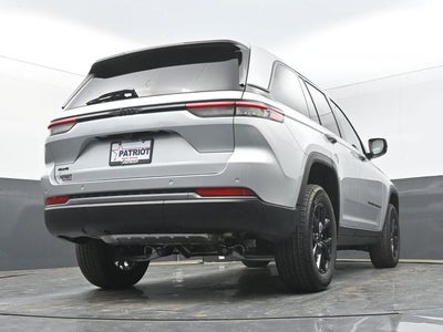 2026 Jeep Grand Cherokee Altitude