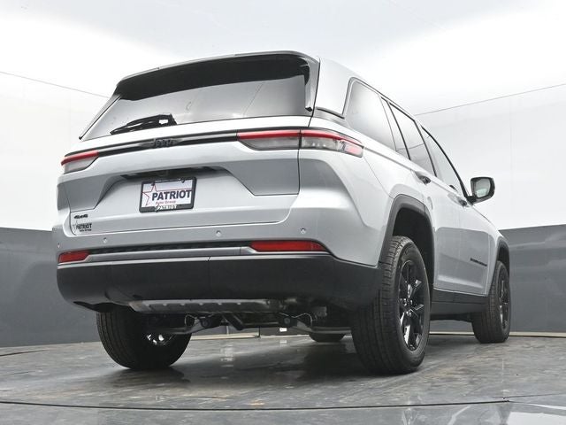2026 Jeep Grand Cherokee Altitude