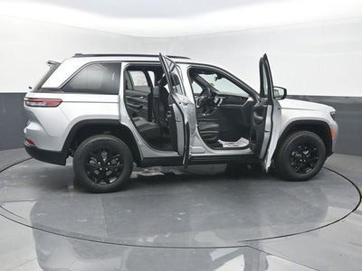 2026 Jeep Grand Cherokee Altitude