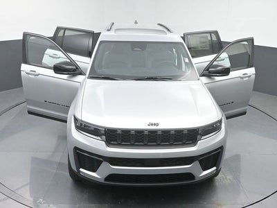 2026 Jeep Grand Cherokee Altitude