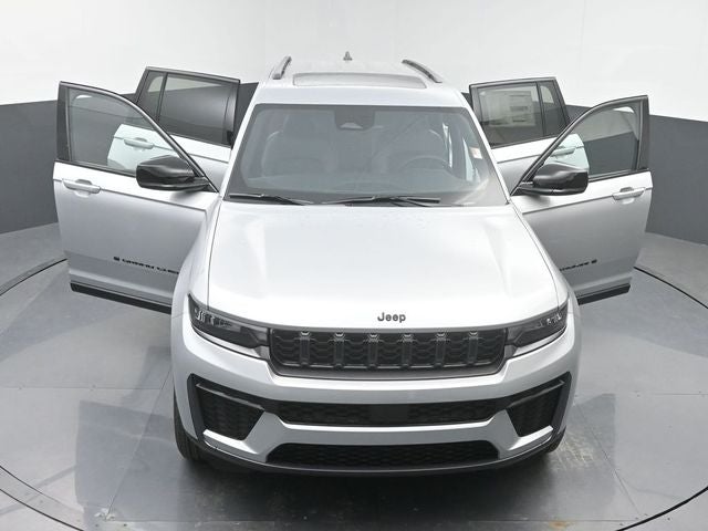 2026 Jeep Grand Cherokee Altitude