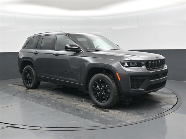 2026 Jeep Grand Cherokee Laredo