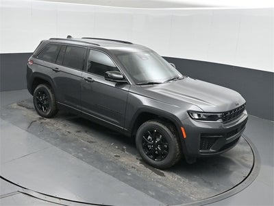 2026 Jeep Grand Cherokee Laredo