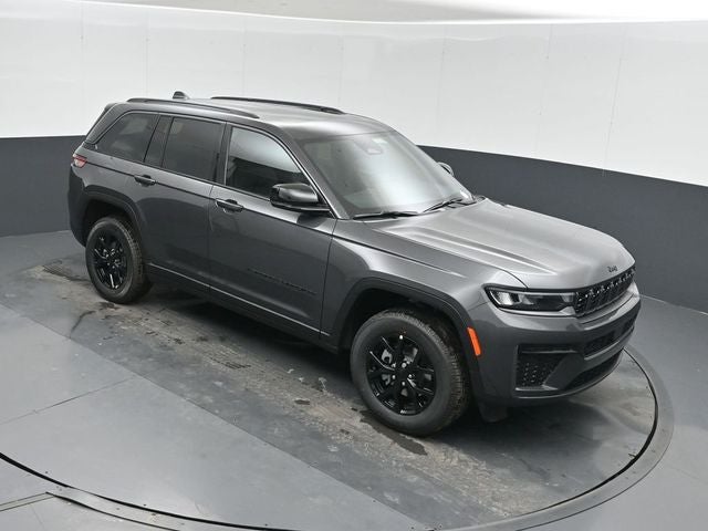 2026 Jeep Grand Cherokee Laredo