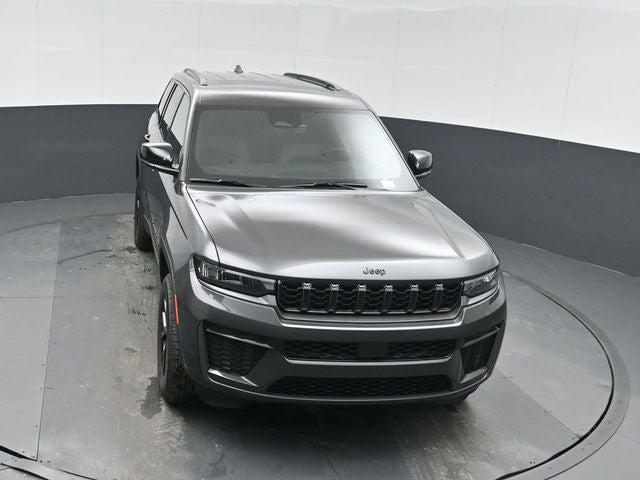 2026 Jeep Grand Cherokee Laredo