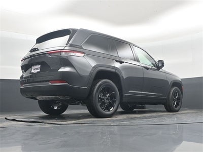 2026 Jeep Grand Cherokee Laredo