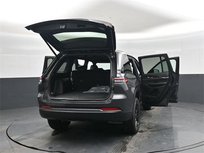 2026 Jeep Grand Cherokee Laredo