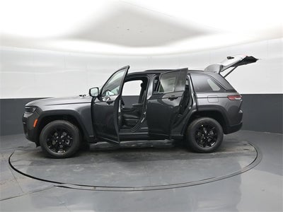 2026 Jeep Grand Cherokee Laredo