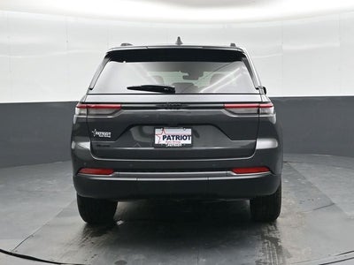 2026 Jeep Grand Cherokee Laredo