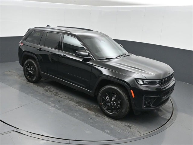 2026 Jeep Grand Cherokee Laredo