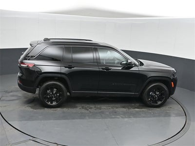 2026 Jeep Grand Cherokee Laredo