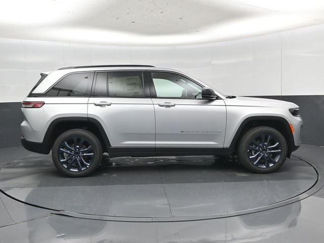2026 Jeep Grand Cherokee 85th Anniversary Edition