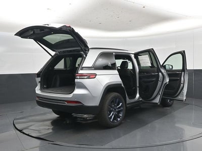 2026 Jeep Grand Cherokee 85th Anniversary Edition