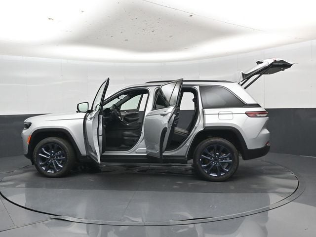 2026 Jeep Grand Cherokee 85th Anniversary Edition