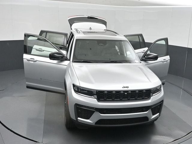 2026 Jeep Grand Cherokee 85th Anniversary Edition