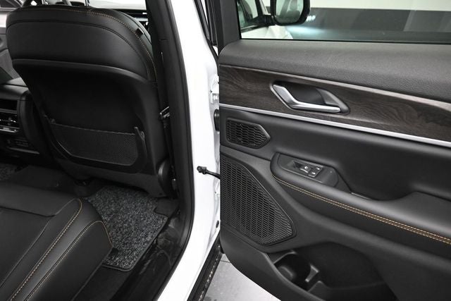 2026 Jeep Grand Cherokee 85th Anniversary Edition