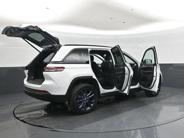 2026 Jeep Grand Cherokee 85th Anniversary Edition