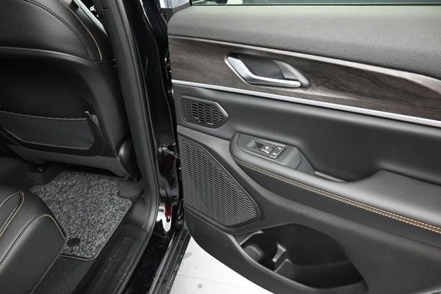 2026 Jeep Grand Cherokee 85th Anniversary Edition