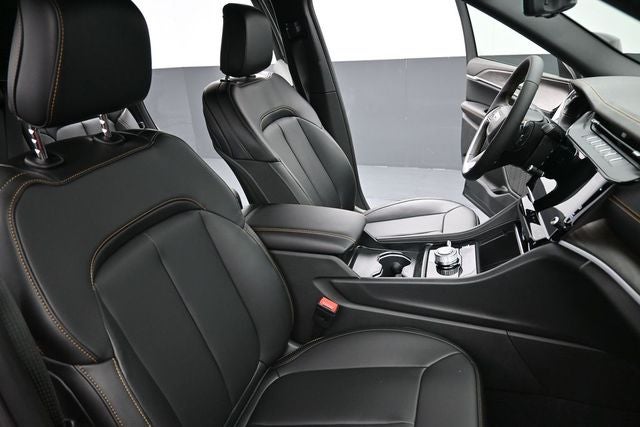 2026 Jeep Grand Cherokee 85th Anniversary Edition