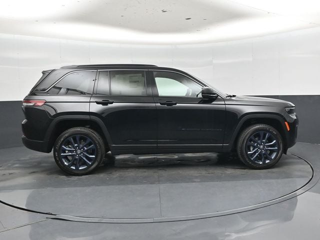 2026 Jeep Grand Cherokee 85th Anniversary Edition