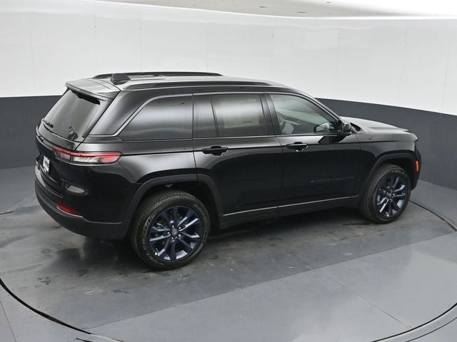 2026 Jeep Grand Cherokee 85th Anniversary Edition