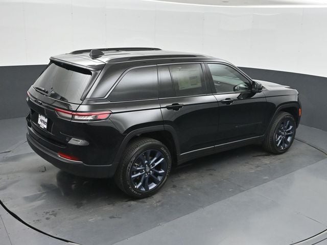 2026 Jeep Grand Cherokee 85th Anniversary Edition