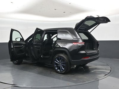 2026 Jeep Grand Cherokee 85th Anniversary Edition