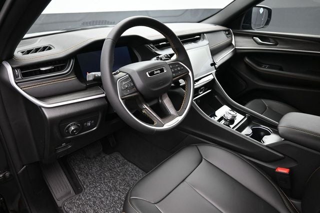 2026 Jeep Grand Cherokee 85th Anniversary Edition