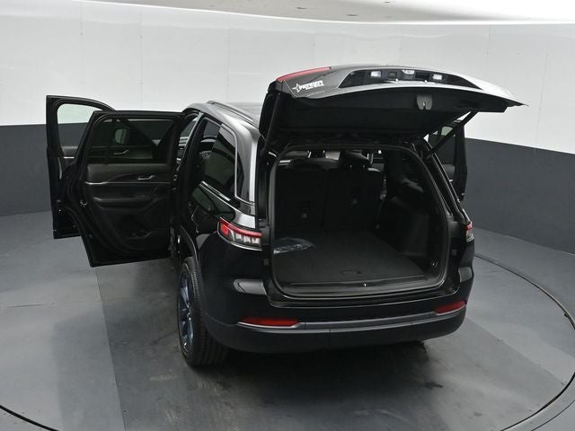 2026 Jeep Grand Cherokee 85th Anniversary Edition