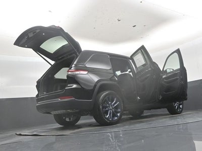 2026 Jeep Grand Cherokee 85th Anniversary Edition