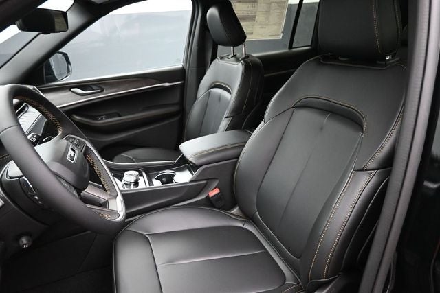 2026 Jeep Grand Cherokee 85th Anniversary Edition