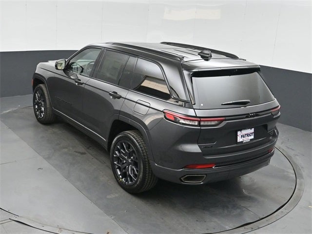 2025 Jeep Grand Cherokee Summit