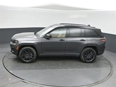 2025 Jeep Grand Cherokee Summit