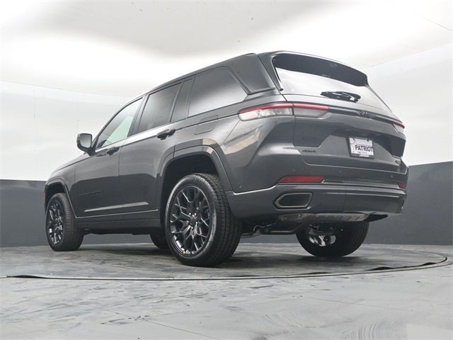 2025 Jeep Grand Cherokee Summit