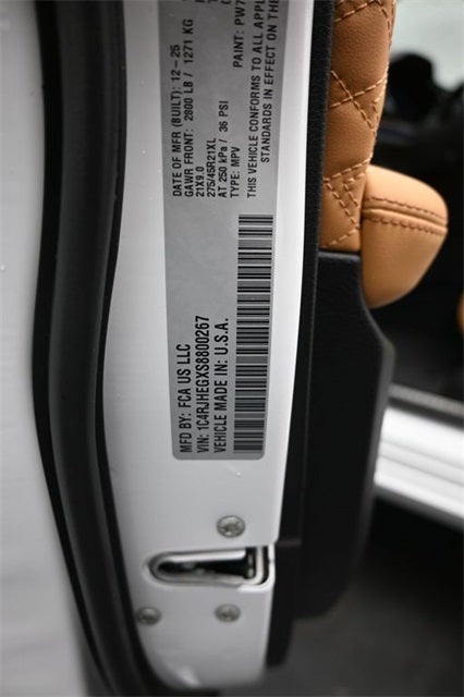 2025 Jeep Grand Cherokee Summit