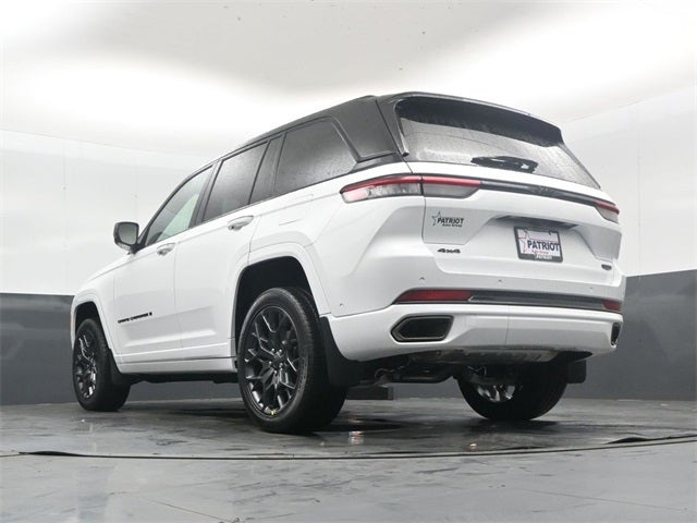 2025 Jeep Grand Cherokee Summit